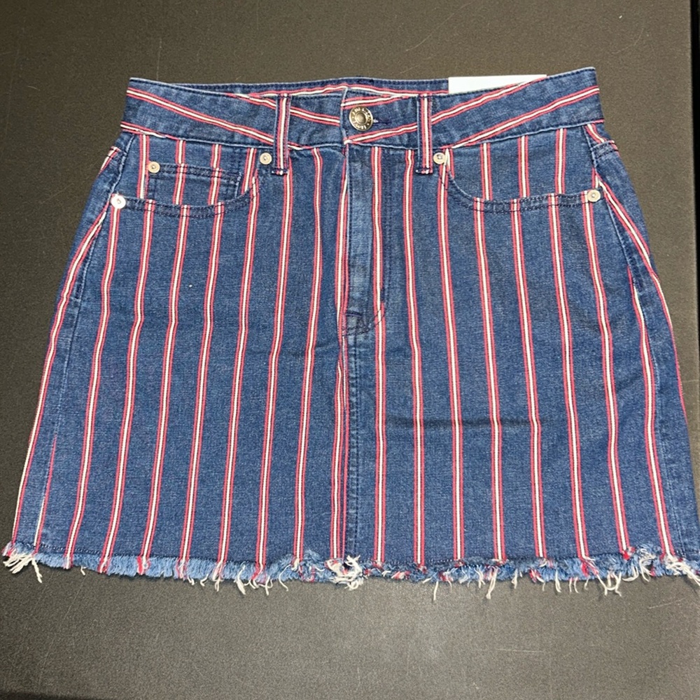 American Eagle Red White Striped High Rise Mini Skirt Size 6 NWT